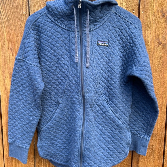 Patagonia Tops - Patagonia Stone Blue Quilted Hoodie (small)
